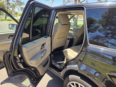 Used 2009 Land Rover Range Rover Sport HSE image 12