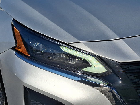 Used 2024 Nissan Altima 2.5 SV image 9
