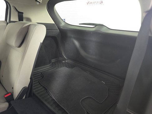 Used 2016 Honda HR-V EX image 45