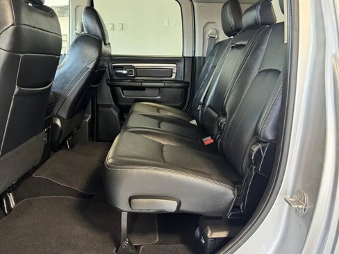Used 2018 RAM 2500 Laramie w/ Sport Appearance Group image 19