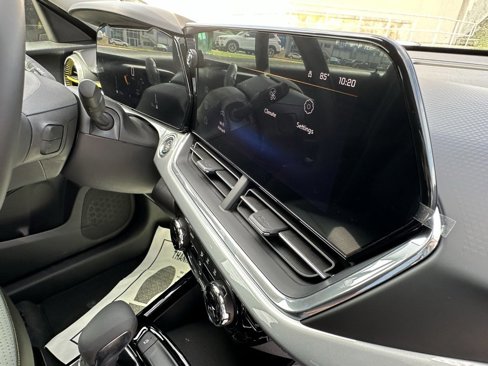 New 2025 Chevrolet Trax LT w/ Driver Confidence Package image 12