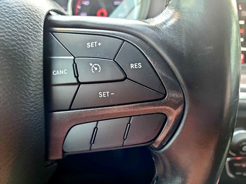 Used 2019 Dodge Charger SXT image 22