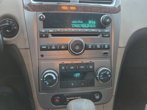 Used 2011 Chevrolet Malibu LTZ image 10