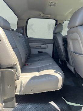 Used 2014 Chevrolet Silverado 3500 W/T image 34