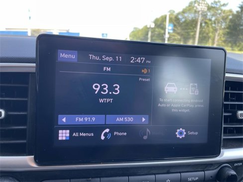 Used 2022 Hyundai Venue SEL image 20