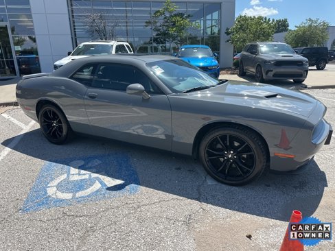 Used 2018 Dodge Challenger SXT w/ Blacktop Package image 40