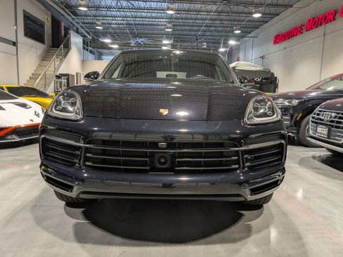 Used 2020 Porsche Cayenne image 2