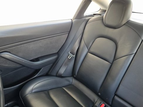 Used 2020 Tesla Model 3 Performance image 34