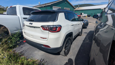 Used 2021 Jeep Compass Trailhawk image 2