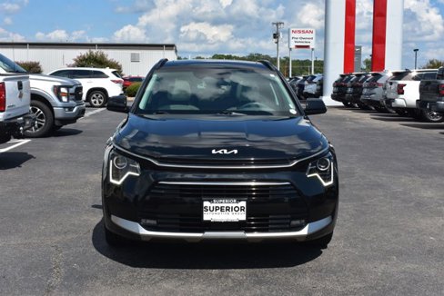 Used 2023 Kia Niro EX Touring image 2