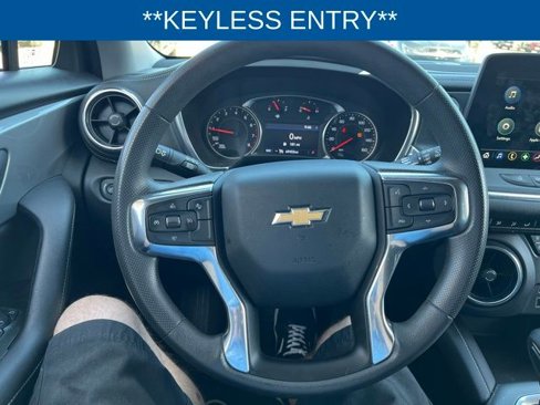 Used 2023 Chevrolet Blazer LT image 7