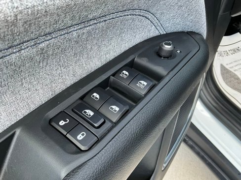 New 2025 Jeep Compass Latitude image 21