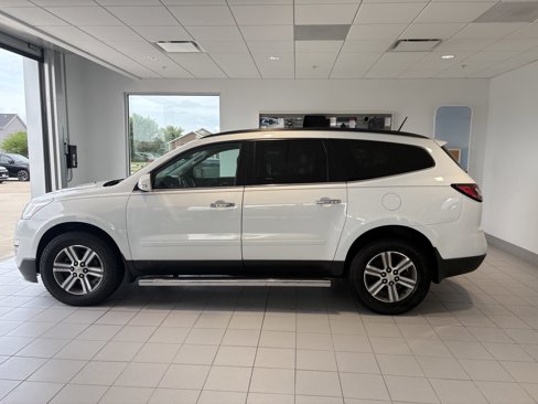Used 2017 Chevrolet Traverse LT image 3