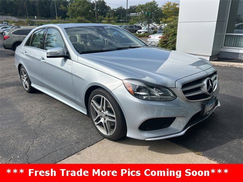 Used 2016 Mercedes-Benz E 350 4MATIC Sedan image 2