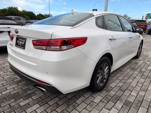 Used 2020 Kia Optima LX image 7