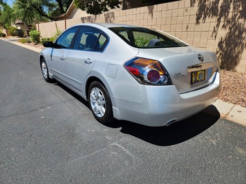 Used 2011 Nissan Altima 2.5 S image 4