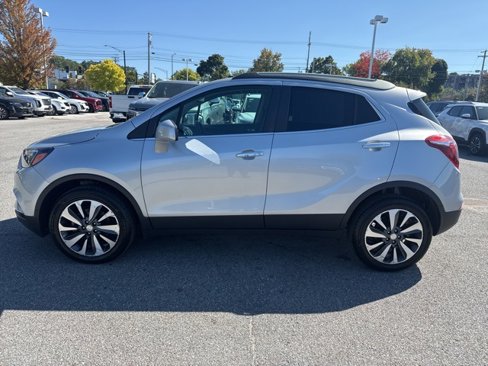 Used 2022 Buick Encore Preferred w/ Safety Package image 3