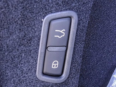New 2023 Maserati Levante Modena image 21