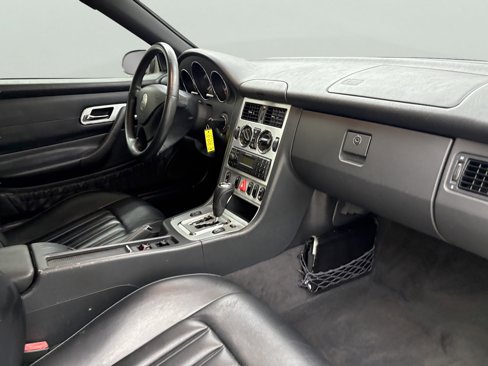 Used 2004 Mercedes-Benz SLK 230 image 16