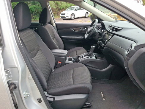 Used 2020 Nissan Rogue S w/ Special Edition Package image 13