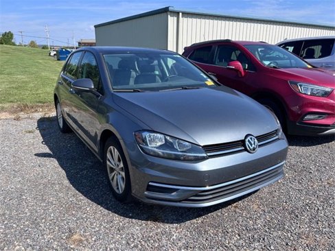 Used 2020 Volkswagen Golf 4-Door image 2