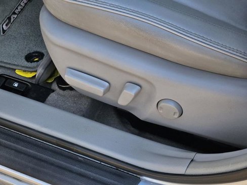 Used 2017 Toyota Camry XLE image 28