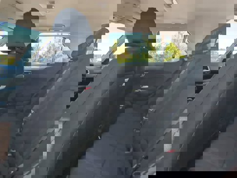 New 2025 Hyundai Venue SEL image 18