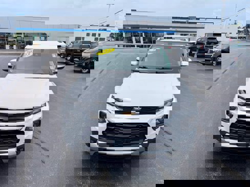 Used 2023 Chevrolet TrailBlazer LT image 4