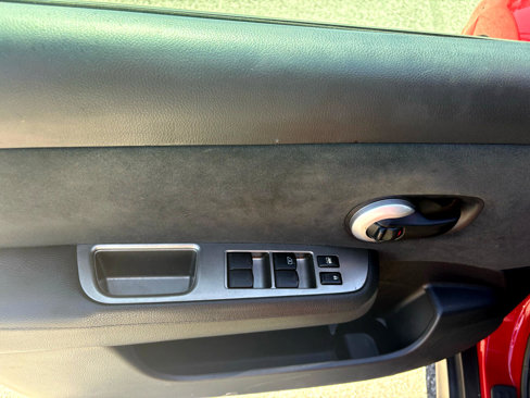 Used 2012 Nissan Versa 1.8 S image 23