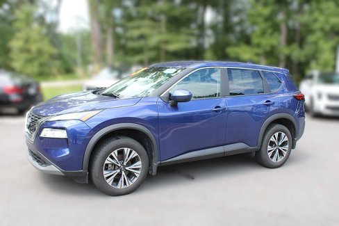 Used 2023 Nissan Rogue SV image 4