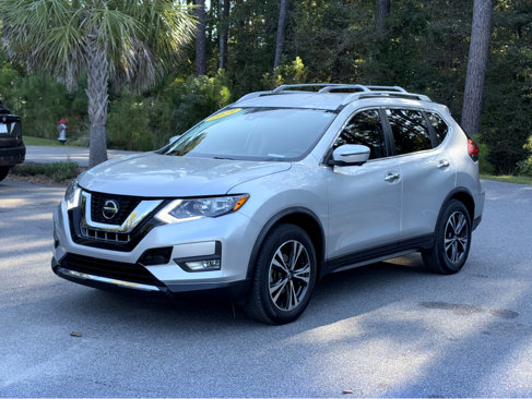 Used 2019 Nissan Rogue SV w/ Premium Package image 3