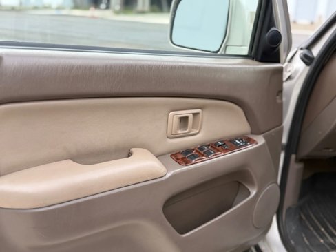 Used 1999 Toyota 4Runner Limited image 16