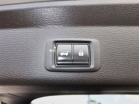 Used 2022 Mitsubishi Outlander SEL Black Edition image 11