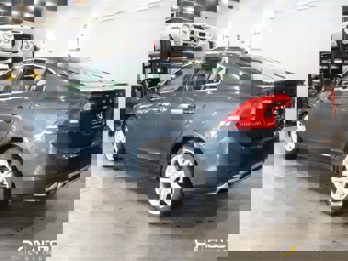 Used 2016 Volvo S60 T5 Premier image 8