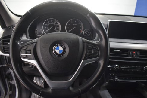 Used 2016 BMW X5 xDrive50i w/ XLine image 9