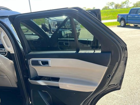 Used 2023 Ford Explorer XLT w/ Equipment Group 202A image 15