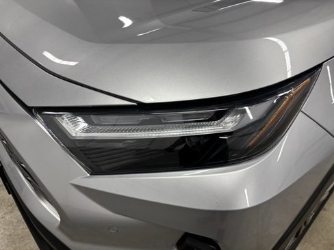 Used 2023 Toyota RAV4 Limited image 8