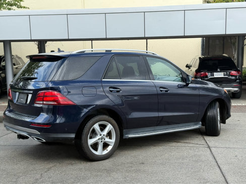 Used 2018 Mercedes-Benz GLE 350 4MATIC image 3