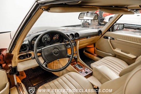 Used 1988 Mercedes-Benz 560 SL image 4