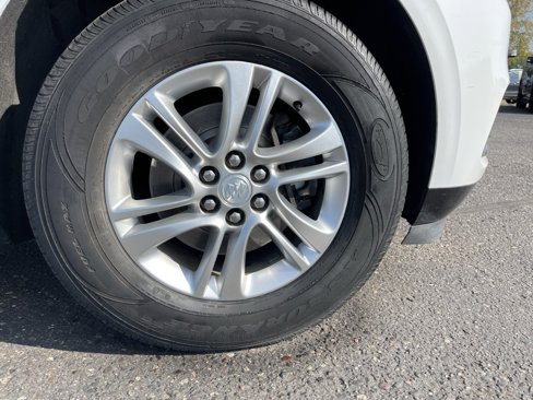 Used 2019 Buick Enclave Essence image 16