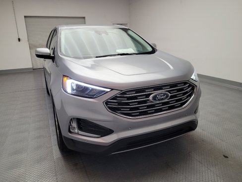 Used 2024 Ford Edge Titanium image 14