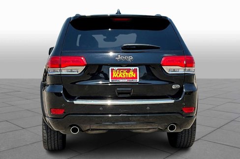 Used 2017 Jeep Grand Cherokee Overland image 4