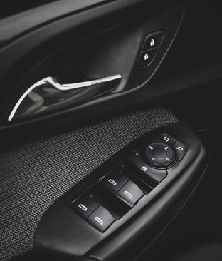 Used 2021 Chevrolet TrailBlazer LS image 16