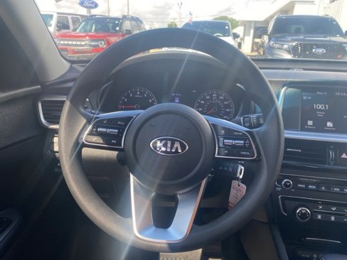 Used 2020 Kia Optima LX image 15