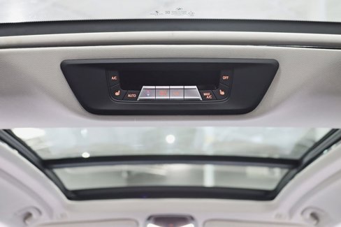 Used 2020 BMW X7 xDrive40i w/ Cold Weather Package image 36