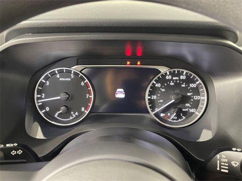 Used 2024 Nissan Rogue SV image 6