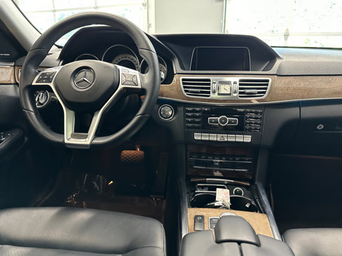 Used 2014 Mercedes-Benz E 350 Sedan image 34
