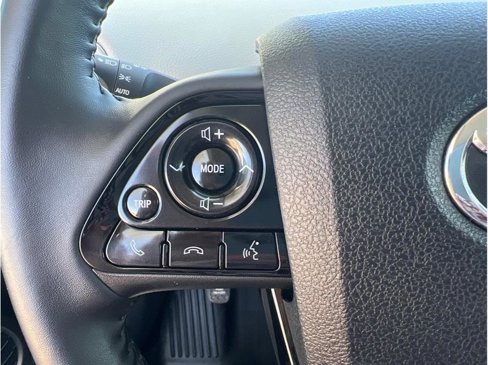 Used 2019 Toyota Prius Limited image 15