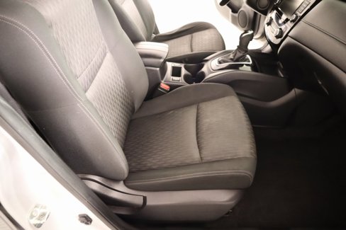 Used 2020 Nissan Rogue SV image 13