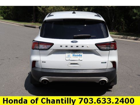Used 2020 Ford Escape SE image 6
